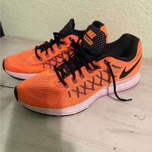 Nike Zoom Pegasus Bright Orange and Black Athletic Sneakers, Size 11